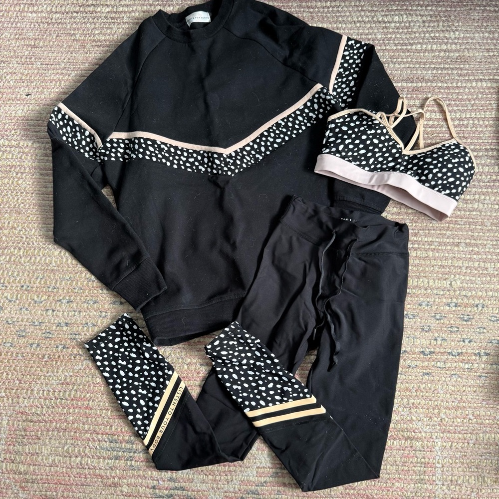 Sarahs Day Activewear Set